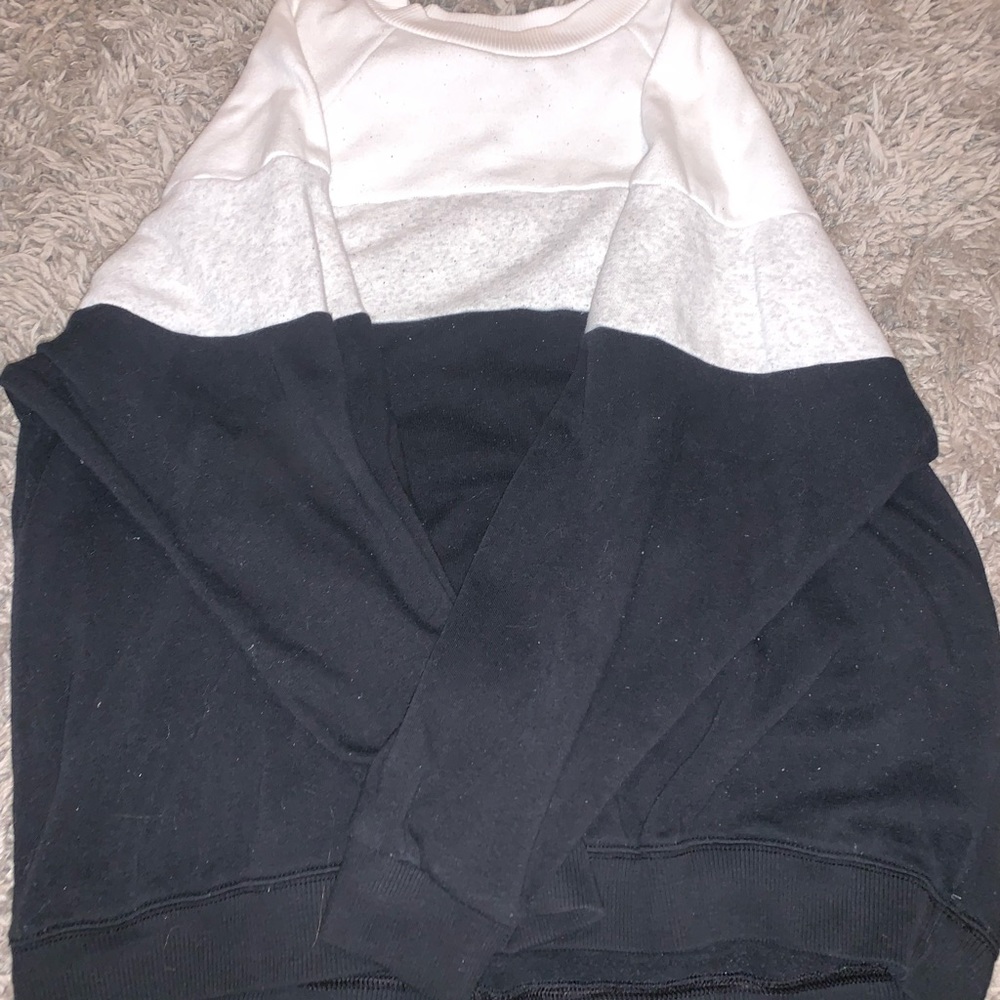 sweatshirt